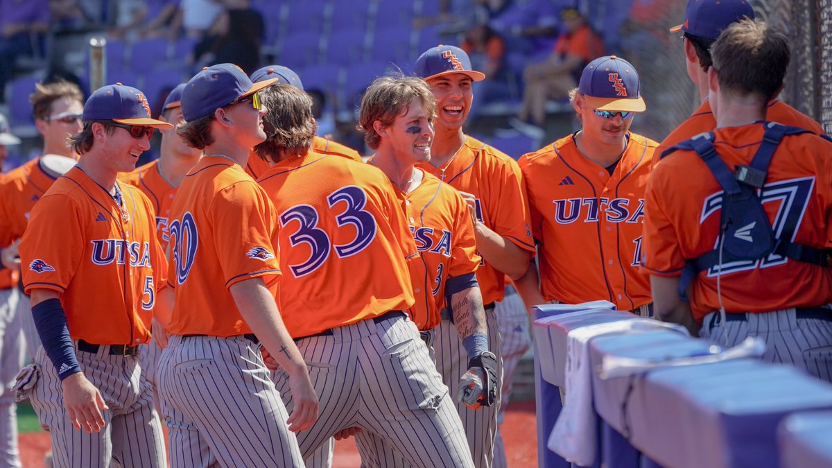UTSA takes a 7-5 win over Memphis on Sunday to clinch their fourth AAC series victory 👏

Read more here 📰 bit.ly/3xISz9Q

#BirdsUp 🤙 | #LetsGo210
