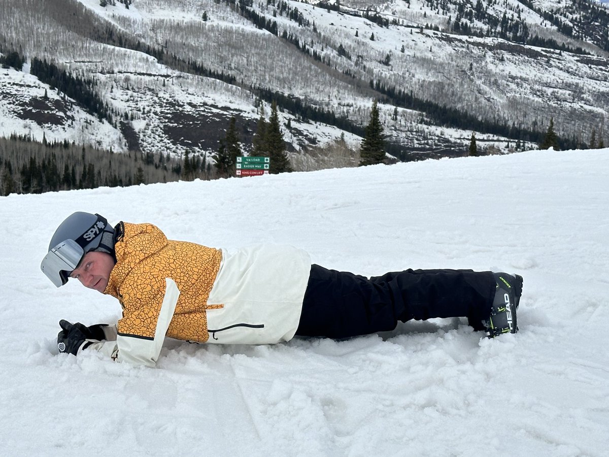peoples_unicorn's tweet photo. #Day14 #PlankChallenge #PlankingWithPatriots #30DayPlankChallenge #ACFT #Planksgiving @realNickCurry https://t.co/g7hWUWM7GG