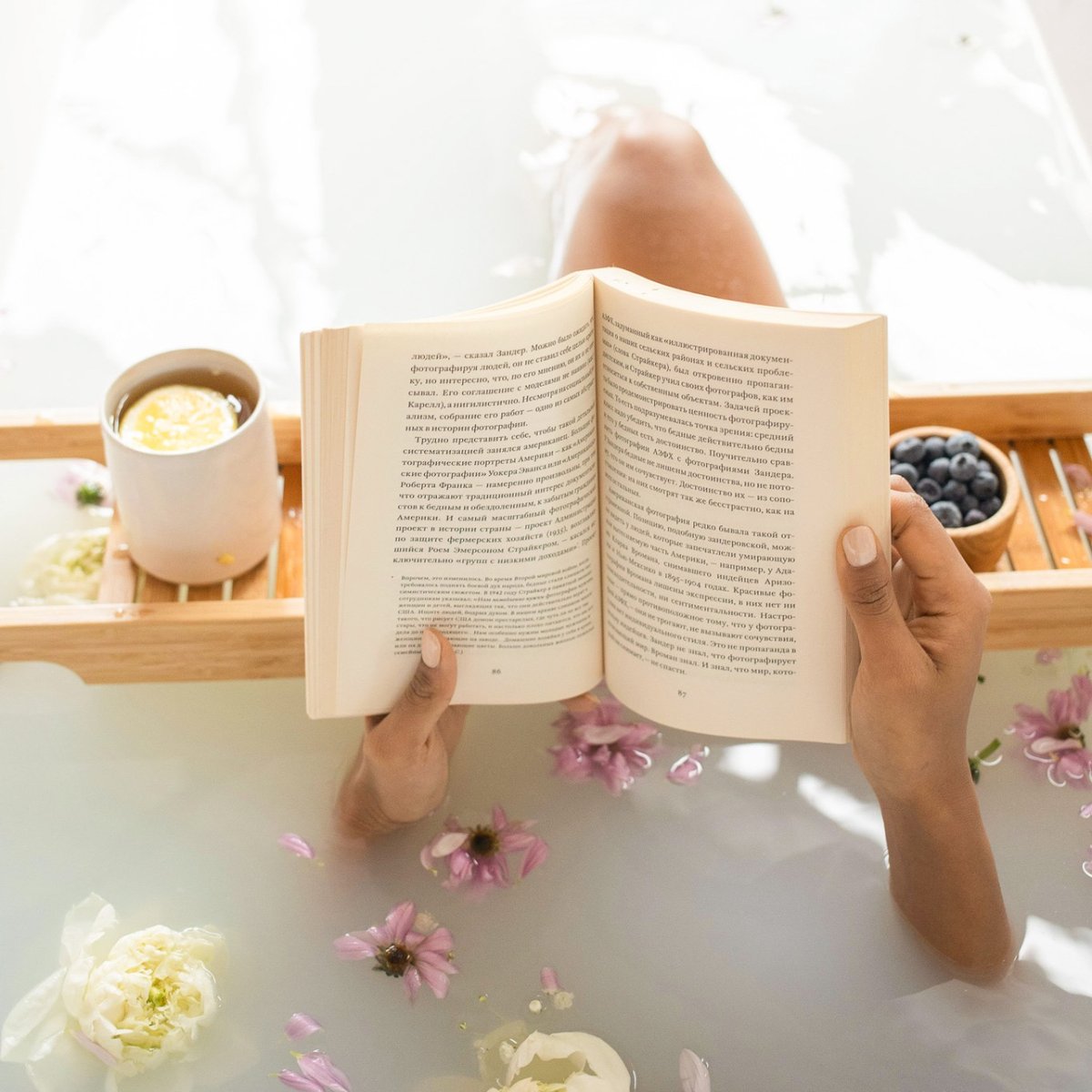 SanbeBeauty's tweet photo. Embrace self-care this week with our soothing Passionfruit Tea and relaxing Lavender Bath Salt. Treat yourself to moments of tranquility and rejuvenation. You deserve it! 🧖🛀✨ #SelfCareSunday #RelaxationTime #SanbeWellness https://t.co/rfzF3xNwIi