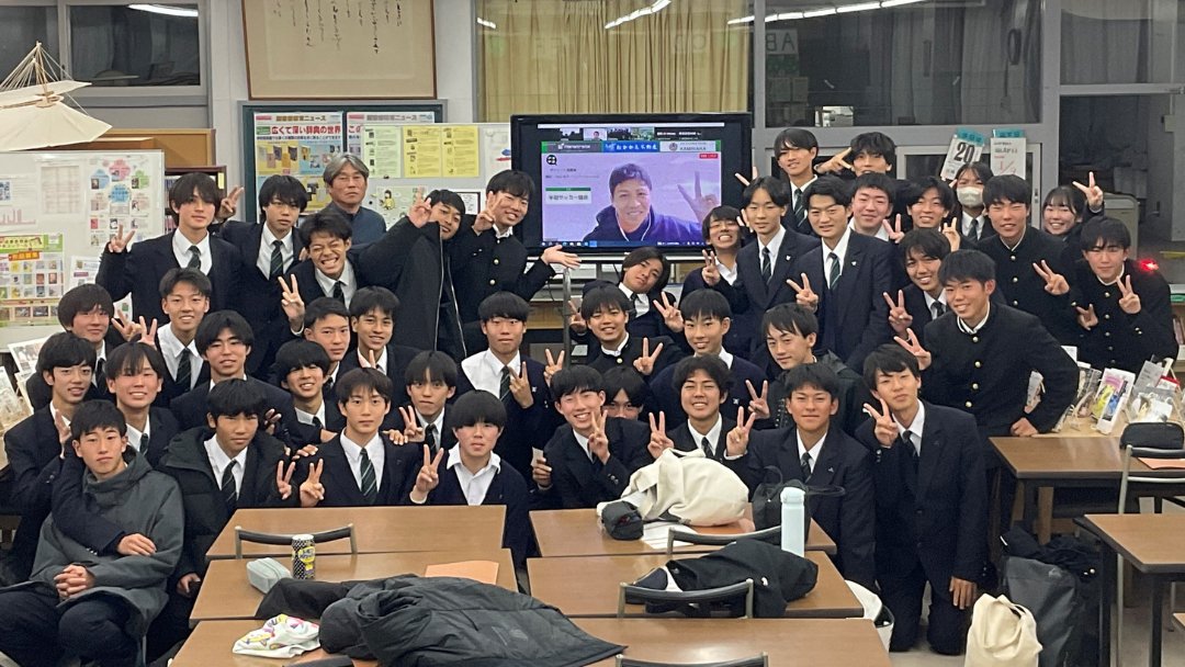 vos_inc's tweet photo. #愛知県 #半田市 サッカー協会主催で市内の高校サッカー部を中心に開催⭐️

#プロサッカー選手 の #丸山祐市 選手が登壇しました🧑‍🏫

ダイジェスト映像をアップ予定
フォローお願いします👍

詳細↓
https://t.co/mETCYrSSPi

#丸山祐市
#川崎フロンターレ
#名古屋グランパス
#fc東京
#湘南ベルマーレ https://t.co/YuHe0EM2u8