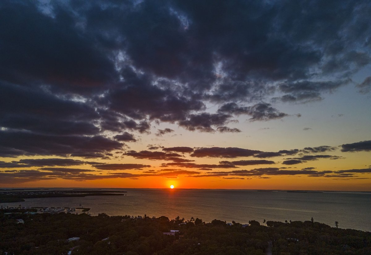 Beautiful #sunset over Islamorada! Highly recommend 5/5 🌴🌊🌤️