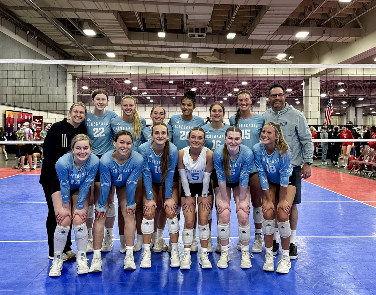 So proud of my team for getting our 17 open bid!! So excited for Vegas! <a href="/VCNebraska/">VCN</a>