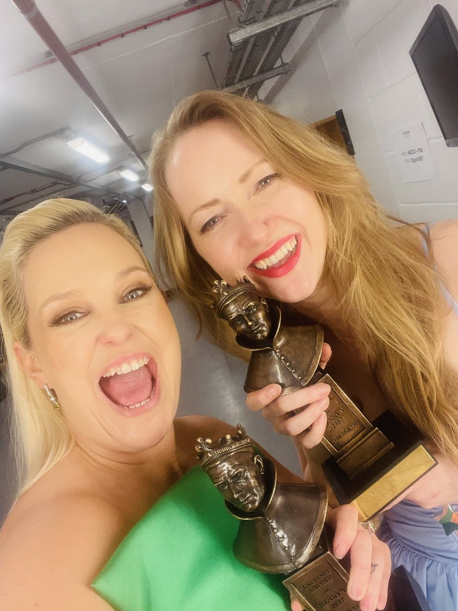 too much to deal with tonight to even begin but for now: here’s jus a couple of gal pals with their olivier awards xxx man xxx man oh man oh man