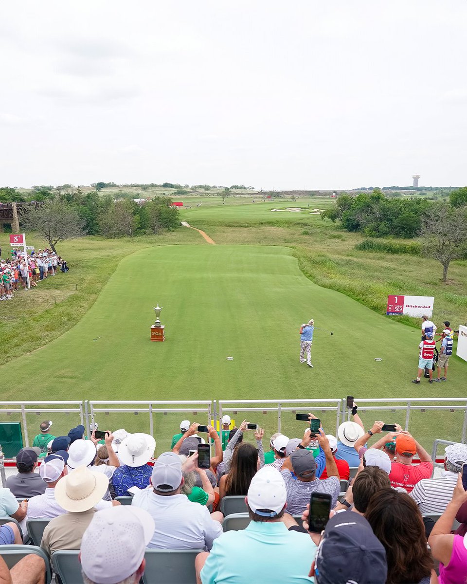 There's nothing like watching Major Championship Golf!🏆 #SrPGAChamp