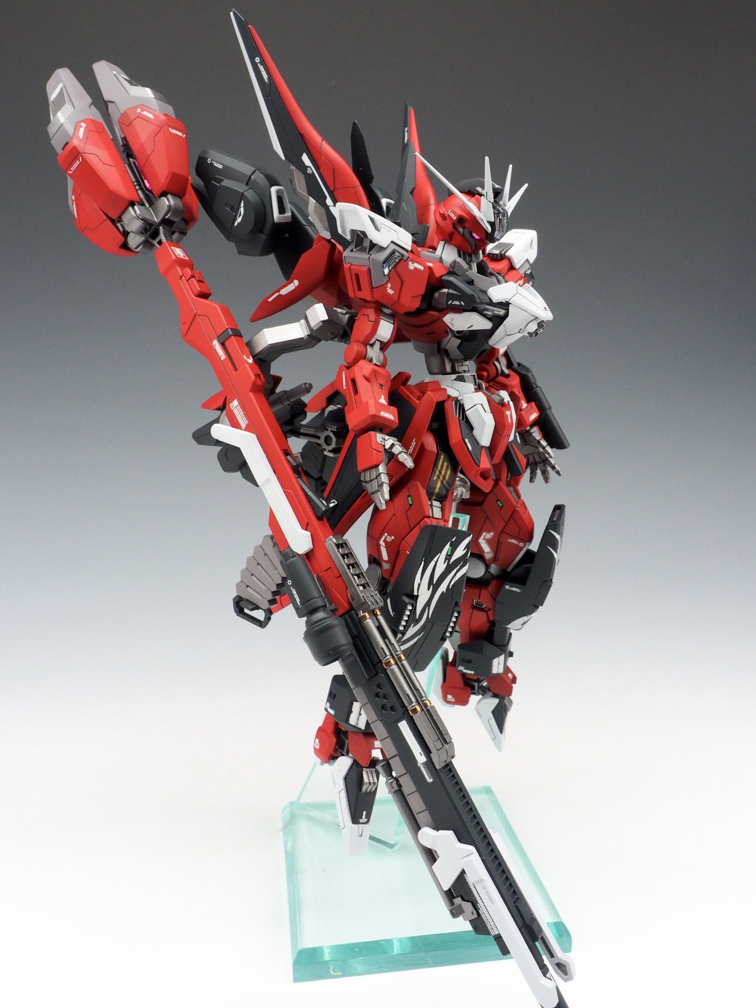 ガンダム・ルブリス・ソーン｜機動戦士ガンダム 水星の魔女 公式