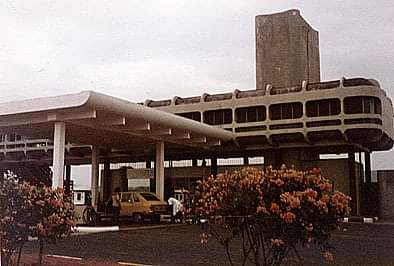 TBT

A service petrol station on Mombasa Road in 1985.