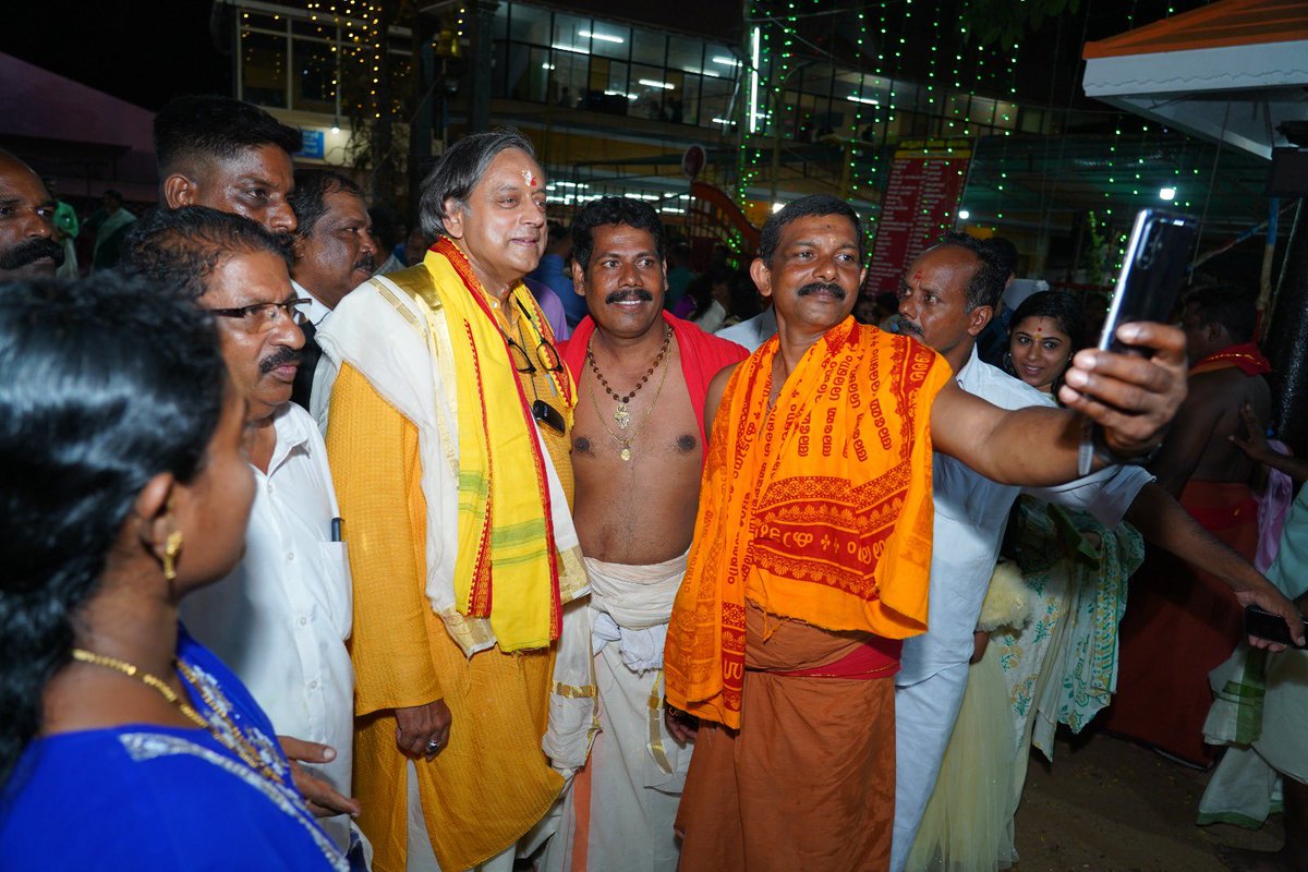 Ended Vishu day by offering prayers at the Kattunada Sree Bhadrakali Temple in Balaramapuram.