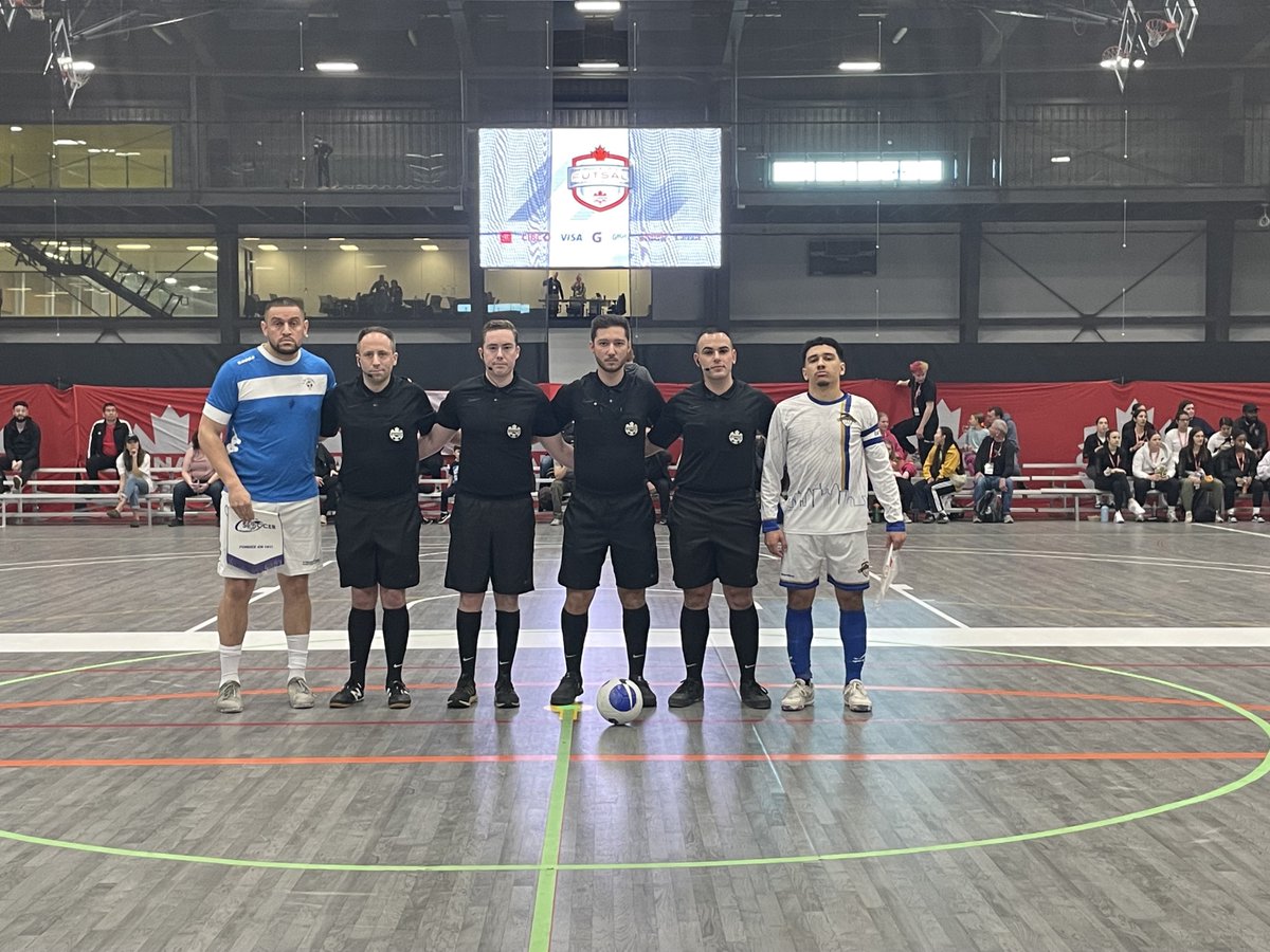 PLFQ1's tweet photo. [Championnat Canadien de Futsal 2024]

Les joueurs du Sporting Montreal FC finissent à la 2ème place du Championnat Canadien de Futsal 2024 après leur défaite en finale 5 à 3 face au 9 de Octubre FC Toronto!

Félicitations à eux pour leur grand parcours!

#plfq #soccerquebec https://t.co/4xFSkFOhs4