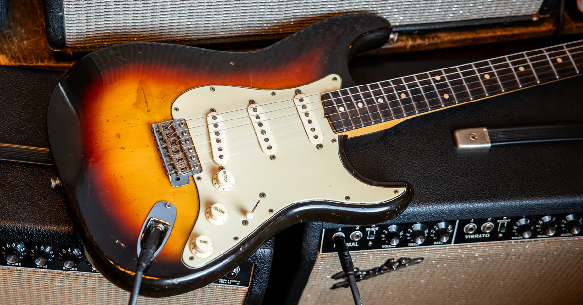 Living legend. From 1954 to 1965, the @Fender Stratocaster's birth and early evolution changed the shape of popular music and made it the iconic instrument we know and love today. Learn more about the Strat's history: ow.ly/Xxwi50RcMYV