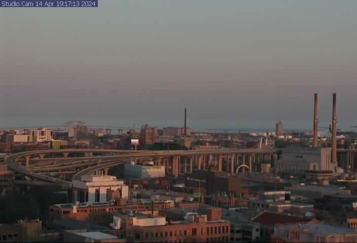 Sunset for Milwaukee at April 14, 2024 at 07:33PM! Current temperature Sunny. 61