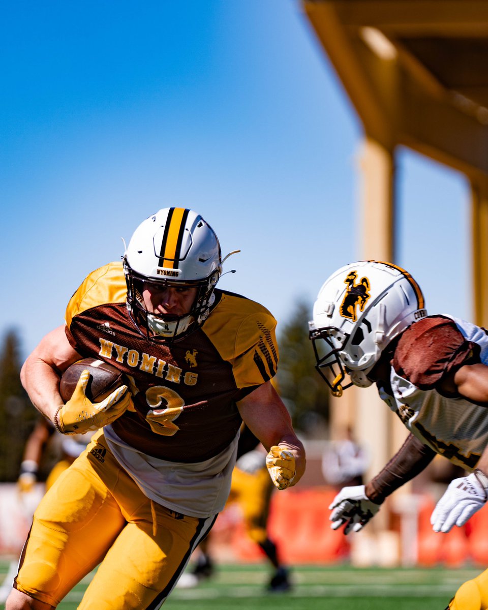 wyo_football tweet picture