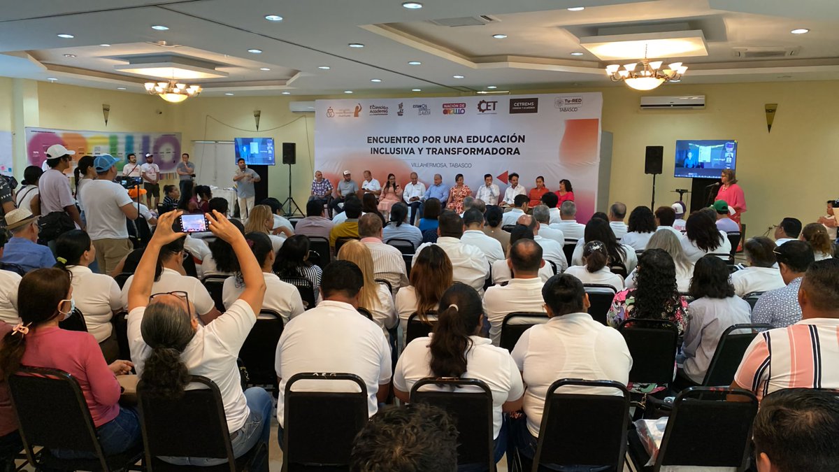 InclusionEsClau's tweet photo. #InclusiónConClaudia
🔴 Desde #Tabasco realizamos un encuentro intersectorial por una #EducaciónInclusiva y #Transformadora como parte de la agenda que apoya a la Dra. @Claudiashein ❤️
¡Ella es una persona comprometida con las causas más justas! 🦾👩🏽🦽🧑🦼👩🦯➡️👩🦯👨🦼➡️👨🏽🦼🏳️🌈🏳️⚧️📚👨🏫👩🏫 https://t.co/gbdCfpkw0o