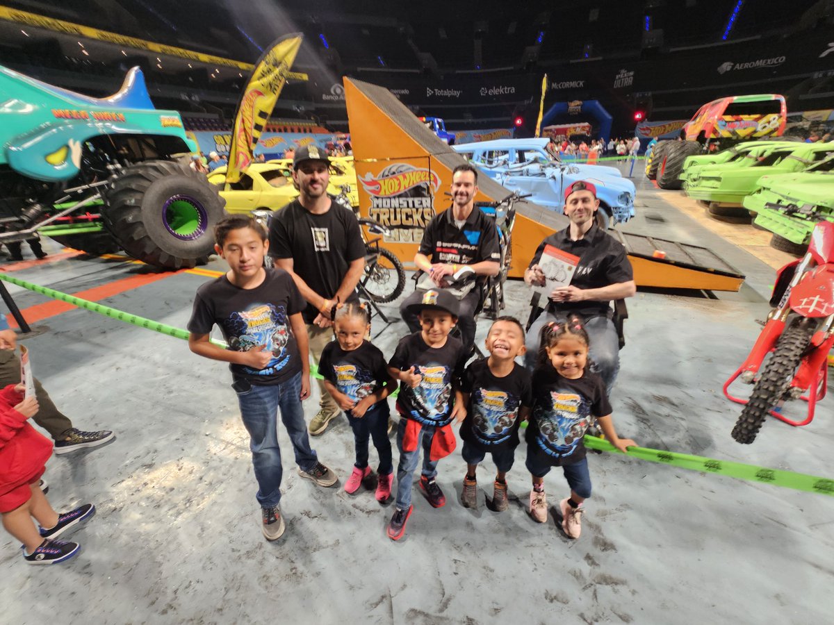 autoemotionmex's tweet photo. #hotwheelsmonstertruckslive https://t.co/NEgC0tGo5S