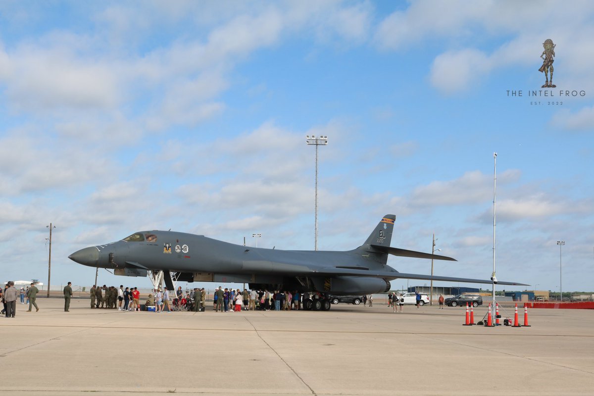 Wings Over Houston 2026 | Airshow | AIR SHOW INSIDER®, image size:1200x800