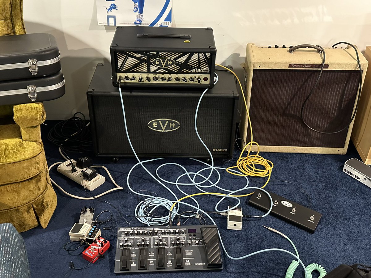 wdwnot's tweet photo. @WolfVanHalen finally got one! So far so good! https://t.co/5yDvawX2JV