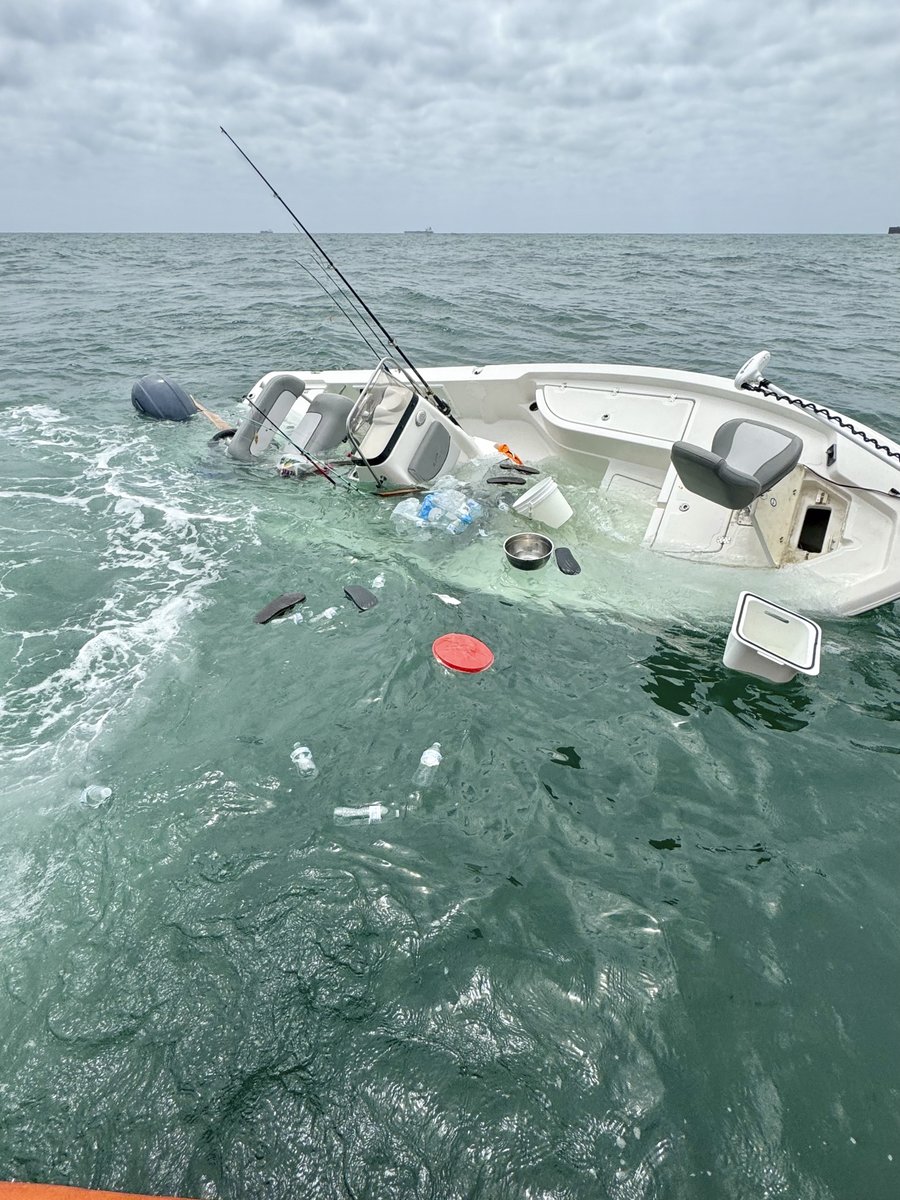 USCGHeartland's tweet photo. The Coast Guard rescued six people from a vessel that was taking on water 7 miles offshore Freeport, Texas, Sunday.

🔗https://t.co/aWfRA2AynR https://t.co/plQImsWMZA