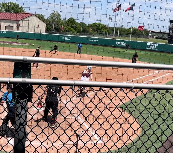 @jkmullins4 @TXStateSoftball @txst Proof that young people can inspire old people, @jjsmith_44 is a person of deep faith who makes everyone around her better. She’s someone I really look up to. I’m glad she transferred to @txst. She made @TXStateSoftball and me better!🐾
