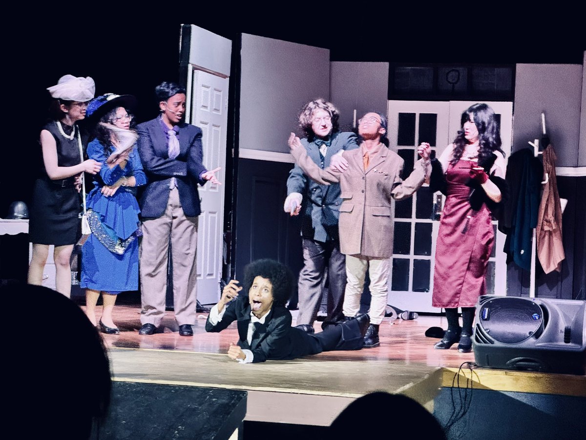 MrsNWhitehouse's tweet photo. 🔍Closing night of Clue on Stage! An immersive experience with incredible dramatic skill from the SPH Drama Club. The last night, is the best night! 🤩 @stpatsarts #ocsbArts #cappies https://t.co/R2ypzZDYSC