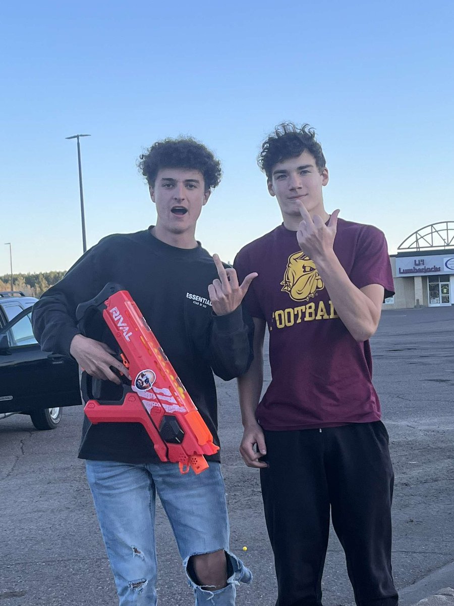 BuschCampers's tweet photo. Treston berg kills nashton Johnson of ranch’s rascals https://t.co/20eOJbknCj