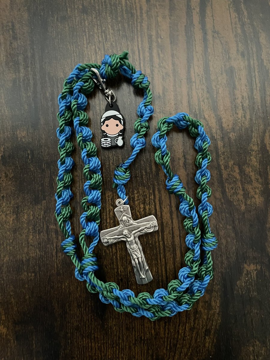 ladder_rosaries's tweet photo. New rosaries! #ComeHolySpirit #StPhotina
https://t.co/zu1axuU5CY https://t.co/KBteQO31H7