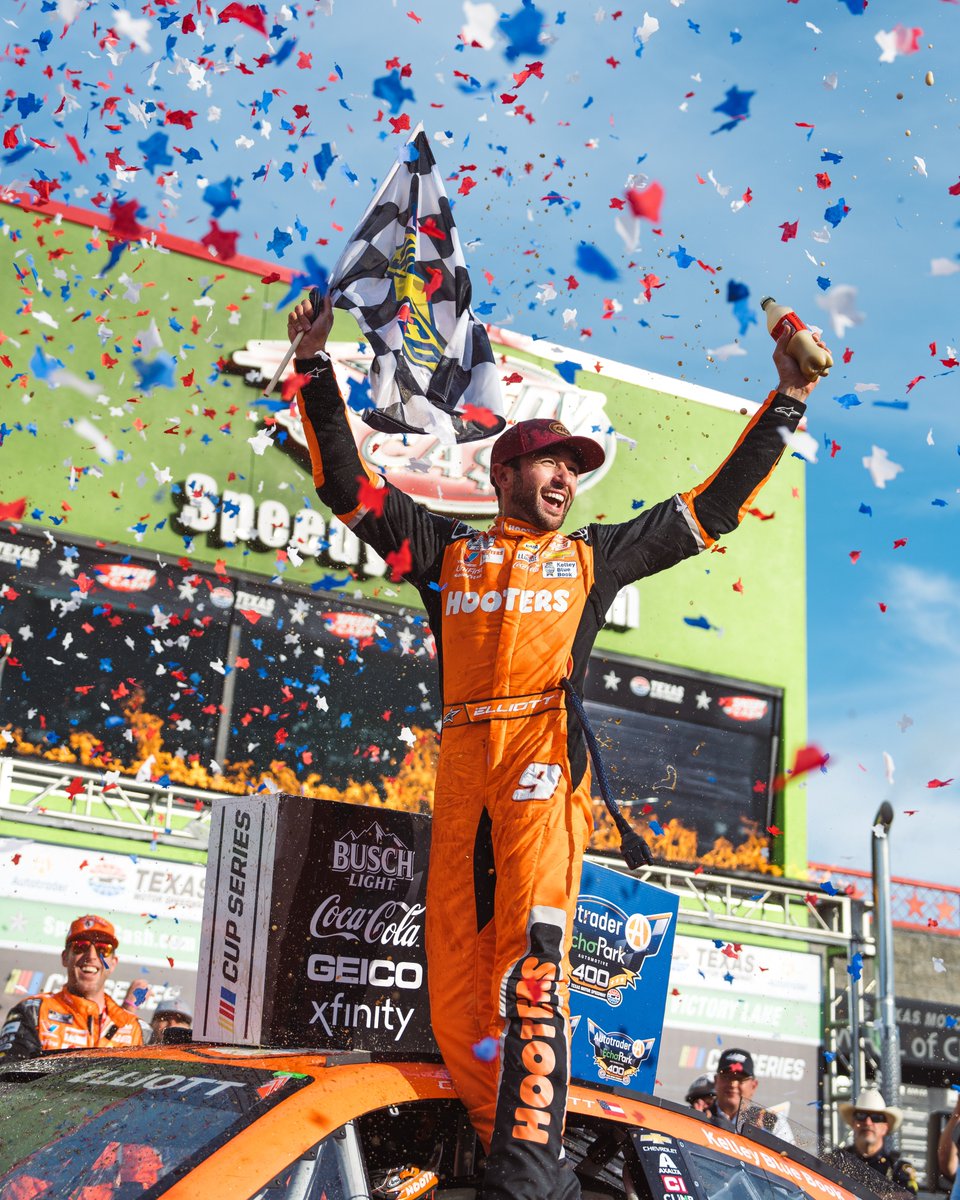 Chase Elliott tweet media