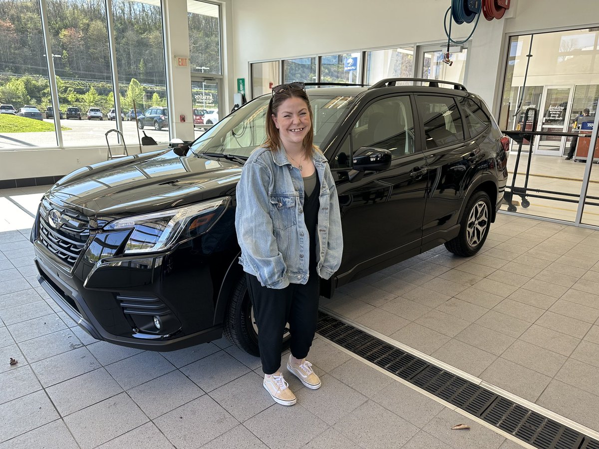 We did a thing over the weekend! 
2024 Subaru forester🖤🖤