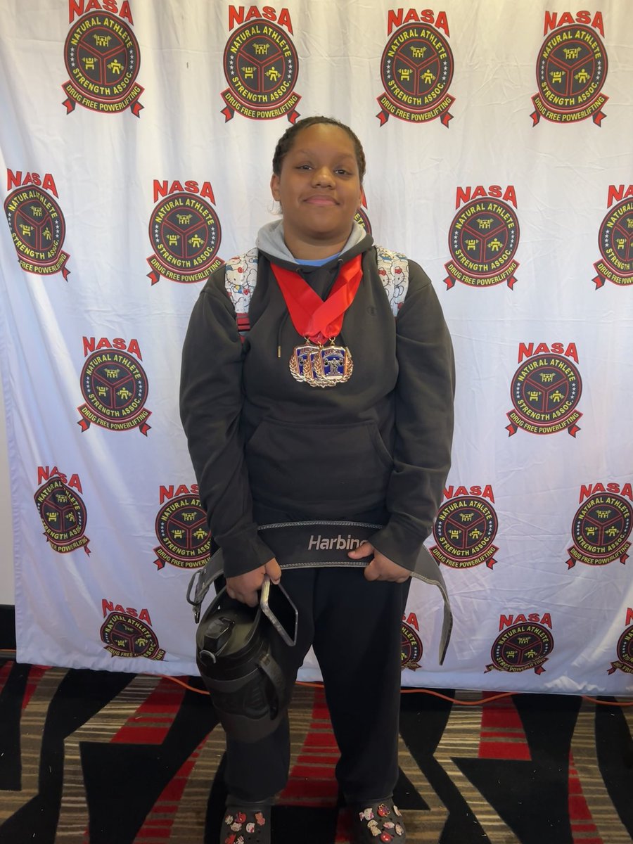 Nyalah Hernandez-Finch competed in NASA HS Nationals this weekend in the 9-10th grade girls division in Oklahoma City. She dominated winning a national championship in unequipped powerlifting, push pull division and top bench press in her class! ⁦@Belton_Football⁩