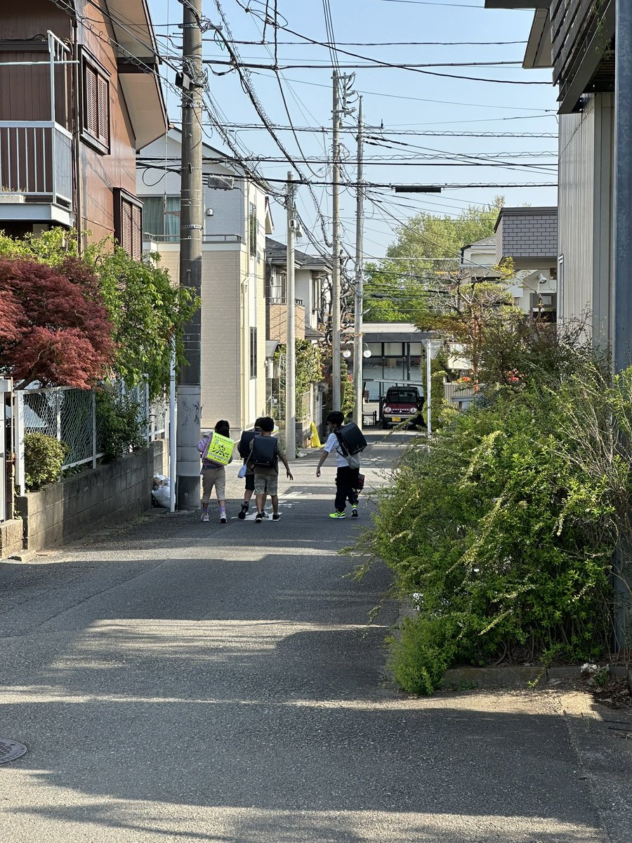 byron_ayf's tweet photo. おはようございます🌞
あしとくつにまつわるお悩み事を解決するお店、バイロンです。

息子から✖️が出て、20.5cmの紐のハンゾーにリサイズ。相変わらずフィットに厳しい。笑

東浩紀先生の訂正する力を発揮していきます。

#国分寺
#インソール
#シダス
#小学生の靴
#フィッティング
#訂正する力 https://t.co/SXdl2AIGGt