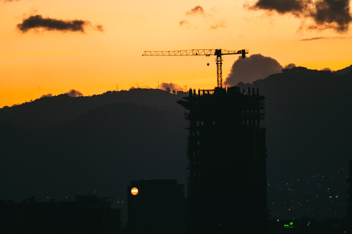 14.04.24, bonito atardecer después de tanto humo que hubo estos últimos días.