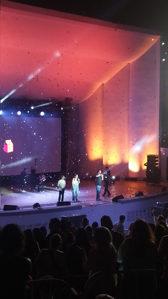 El mejor show de comedia los felicito <a href="/elcuarticopod/">El Cuartico</a> son los mejores