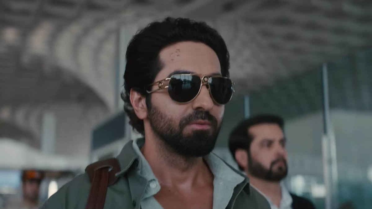 Late to the party, but I watched #AnActionHero today and I really enjoyed it. The film blends action, comedy, and social commentary, offering a critique of celebrity culture and the media. It features strong performances specially by @ayushmannk and @JaideepAhlawat (1/2)