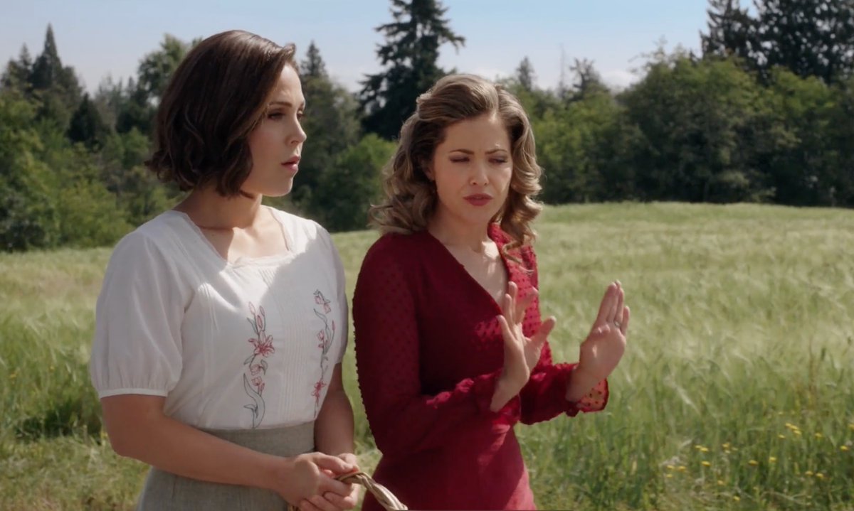 brbird's tweet image. Lots of birthday talk in the air in #HopeValley #Hearties #WhenCallstheHeart @hallmarkchannel @SCHeartHome