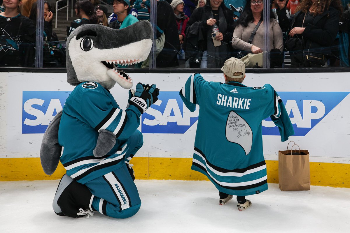 sjsharkie tweet picture