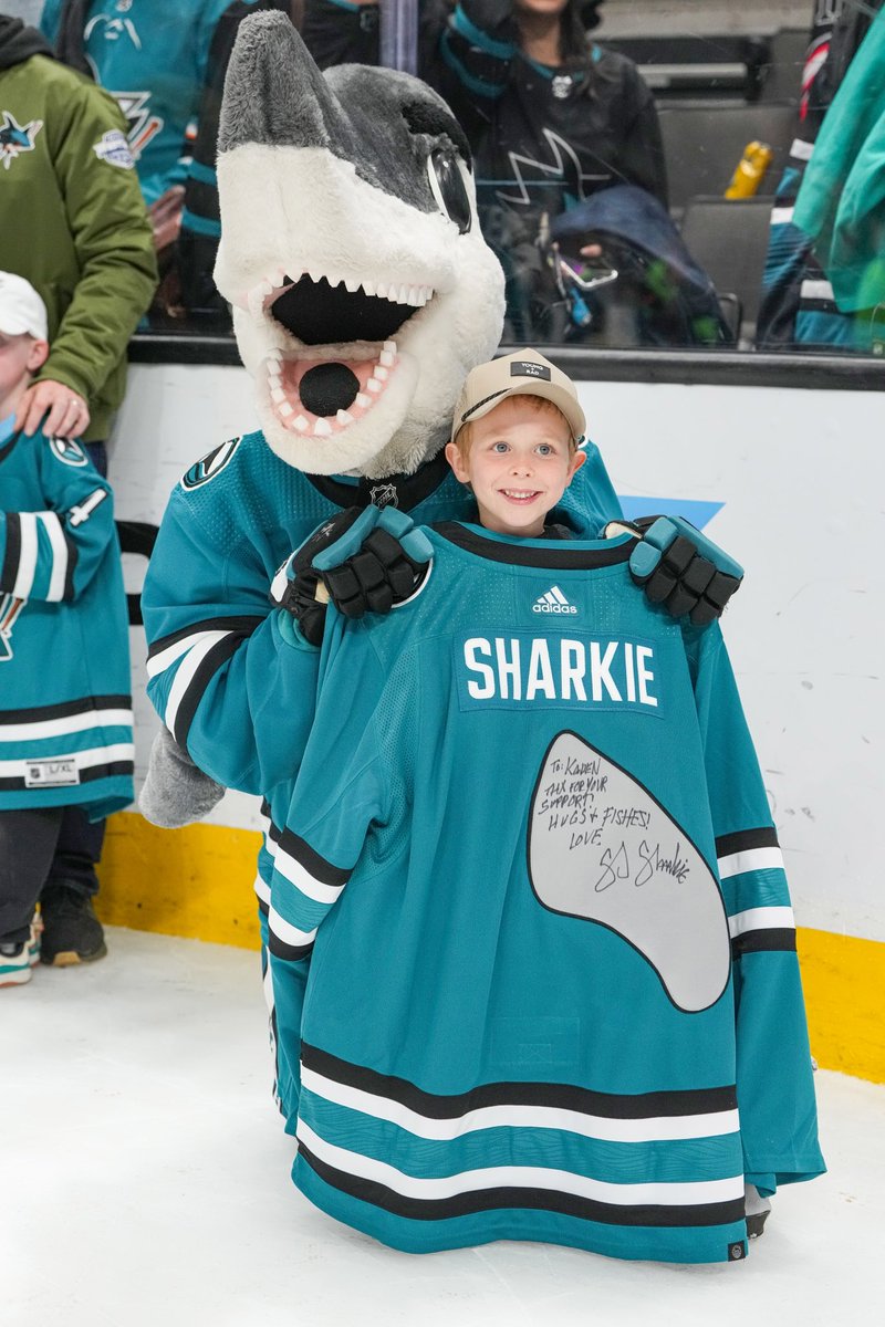 sjsharkie tweet picture