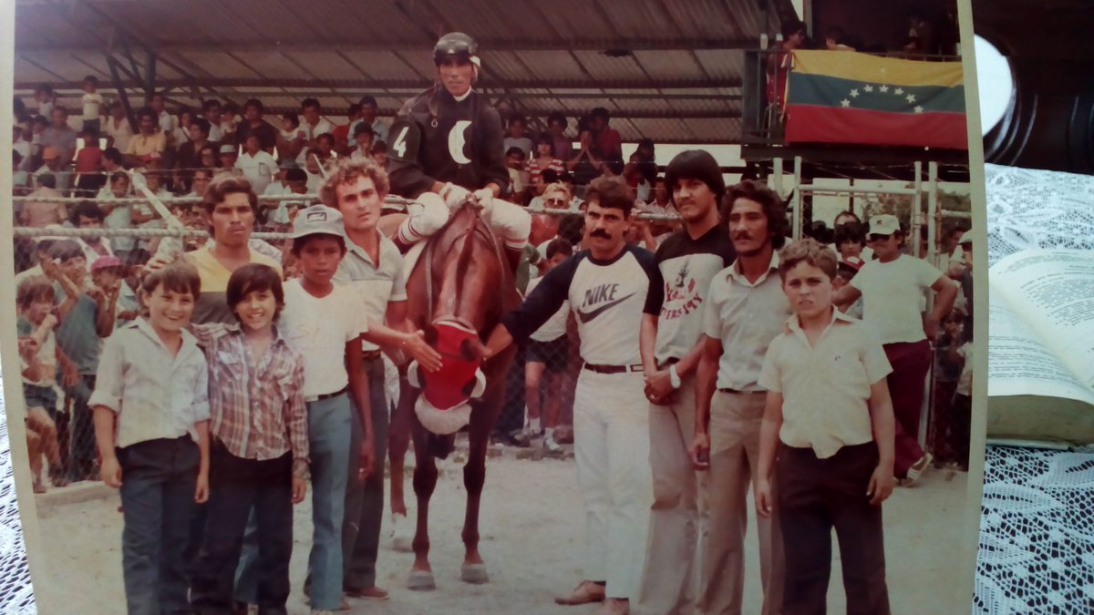 Buenas noches,  está fué la primera copa que ganó mi hermano Rafael Cartolano en el hipódromo de Barquisimeto año 1983,  la yegua fué SILIKAT, la condujo Ismael Peralta