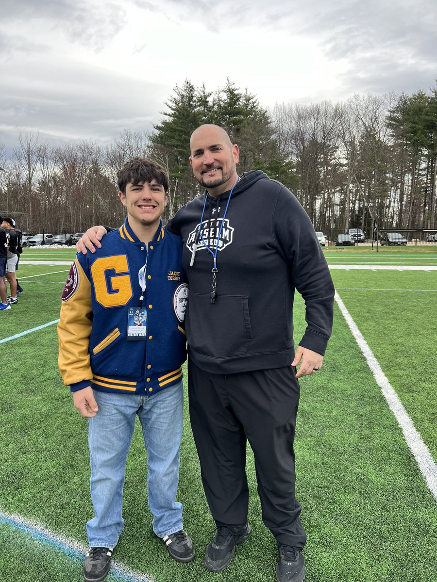 _torraz007_'s tweet photo. Had a great time at the @STAHawksFB junior day. Looking forward to getting back on campus in a few weeks. Thank you to the coaches and staff. #BCM 

@CoachBraine @CoachJoeAdam @TheHonorableUno 
@Coach_Bick 
@CoachPriceFerg https://t.co/EtSVBOpsV2
