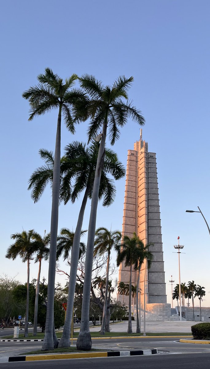 #Cuba 
Mi patria amada.