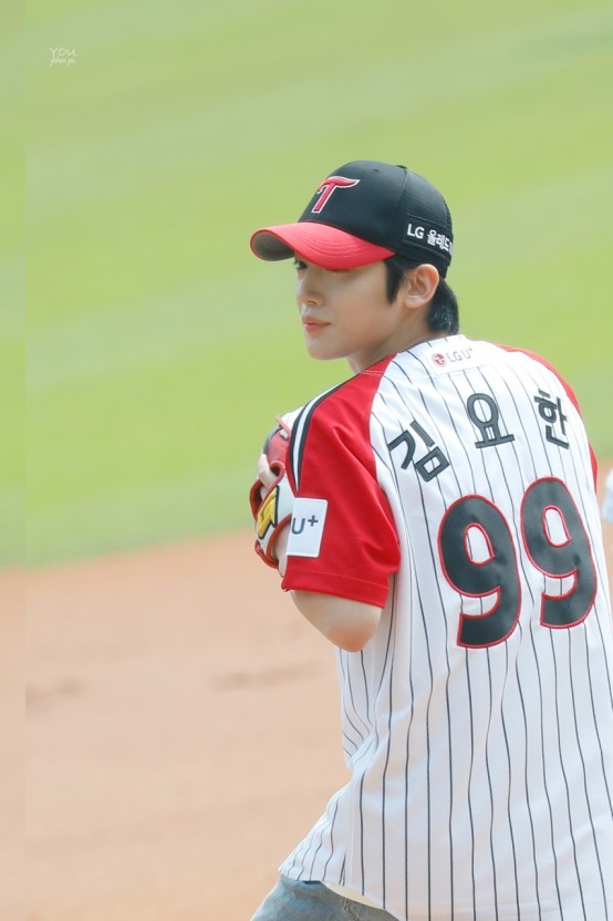 yha99922's tweet photo. 또 보고싶다 시구하는 김요한 https://t.co/8zvEOjj17U