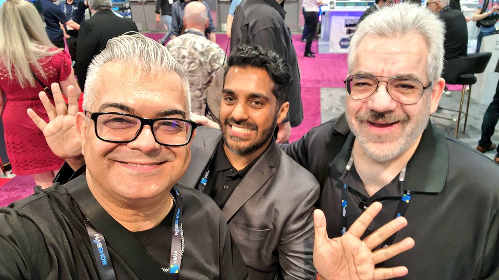 chris_neto's tweet photo. Day 1 on the showfloor at @NABShow is in books! #avafterdark is next 😎 #avtweeps #NABshow https://t.co/ppwdMW4jE3
