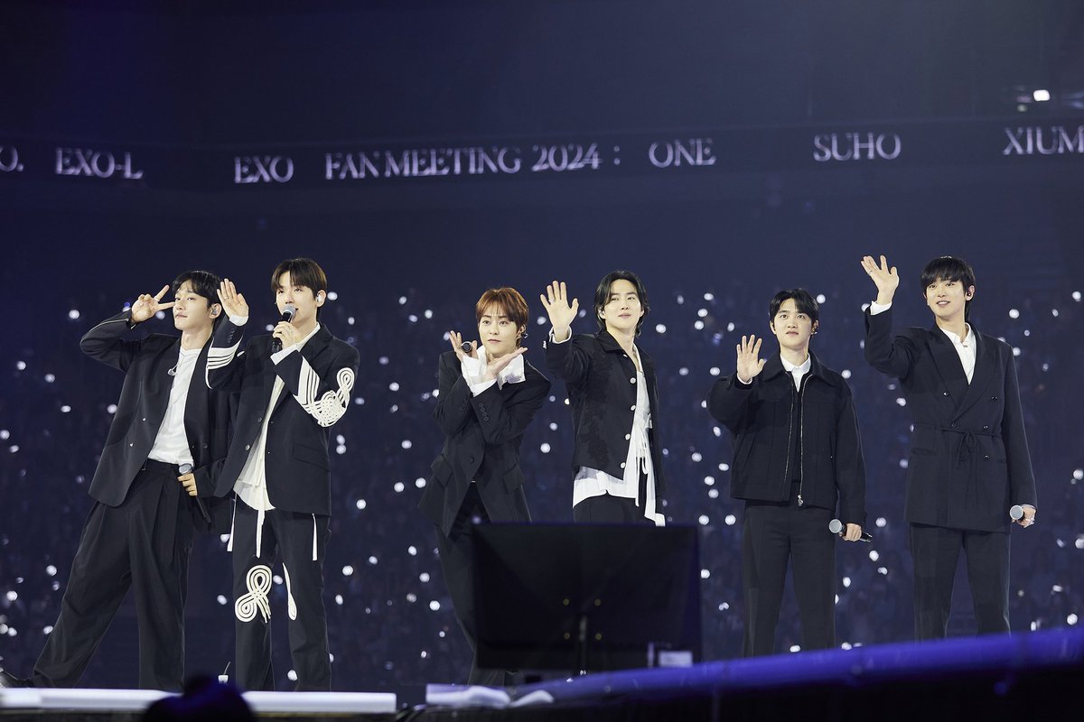 EXOPhils's tweet photo. 240415 “Let’s love without limits” - EXO wrap up a successful fan meeting in Seoul at Inspire Arena last April 14, 2024.

Full Article:
https://t.co/3gS7KV33SL

#엑소 #EXO @weareoneEXO @companysoosoo_ @INB100_official https://t.co/GHCB3EGmCI