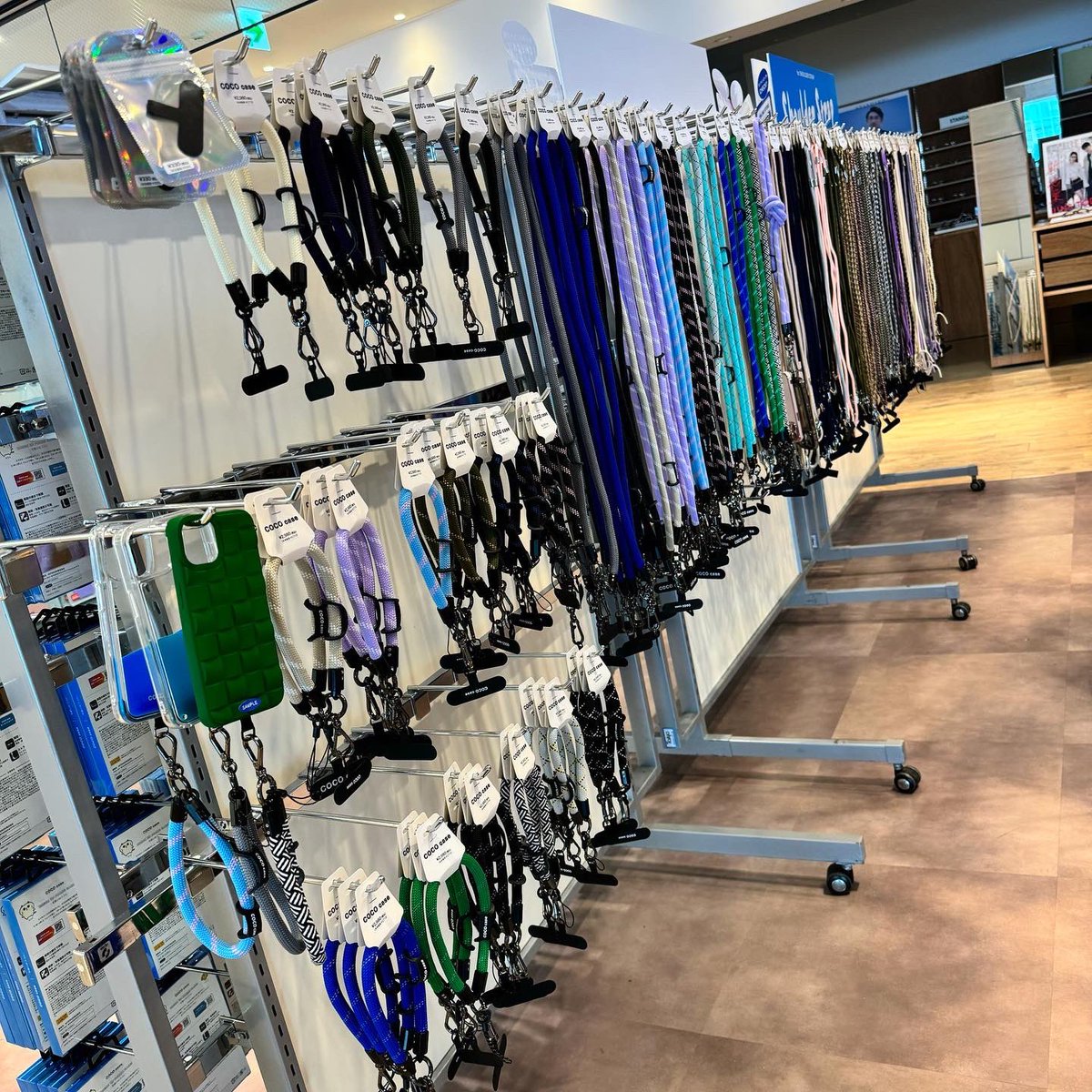 amumiyazaki's tweet photo. #アミュみやざきのPOPUP
【本日OPEN!】
大好評!iPhoneケース専門店『COCO case』のポップアップがうみ館2階に拡大移転✨
SNSフォロワー数”5万人”超え!
最新機種からiPhone7まで幅広くラインナップ👏
大きくなったお店で皆様をお待ちしています💕
#COCOcase
#アミュプラザみやざき
#宮崎
#enjoyamu https://t.co/st43TARTCp