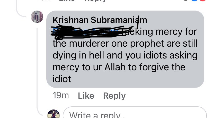 #Malaysia @TourismMalaysia @MalaysiaPolice This man is living in Malaysia among Muslims and abusing Prophet ﷺ