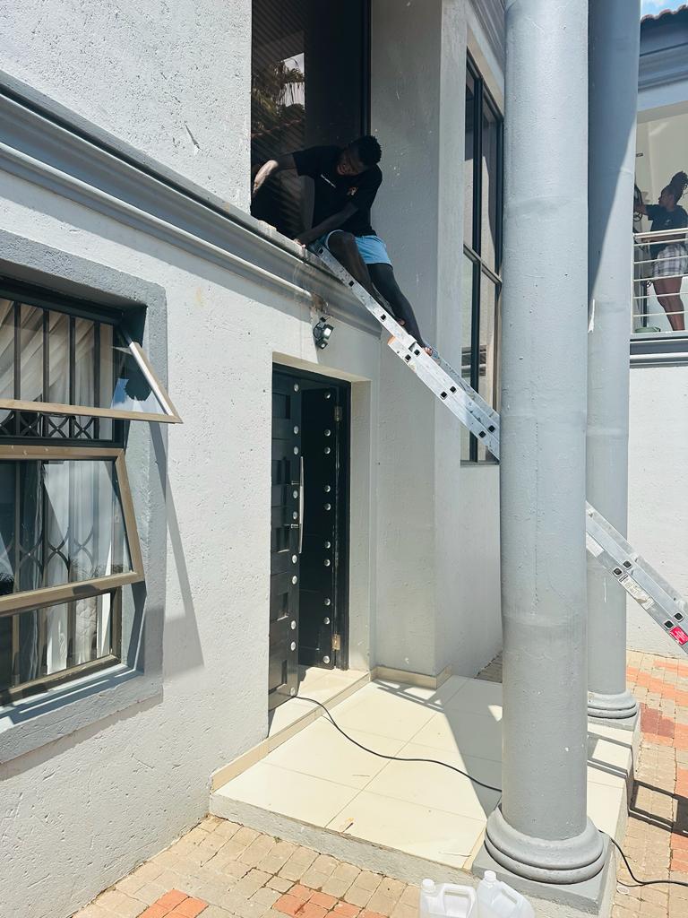 HersHygiene's tweet photo. Window cleaning

NO CALL OUT FEE

Mattresses, Car Valet, Carpets, Couches, Dinning &amp; Office Chairs etc... We clean it all

📍PTA, JHB &amp; Limpopo ☎️084 367 7074

Kiernan #Askaman Which South Africa Anele 🤣🤣 DJSbu Doja Cat Thuli Madonsela Zingah Durban #TheMommyClub Loadshedding https://t.co/TKrVFSIO0W