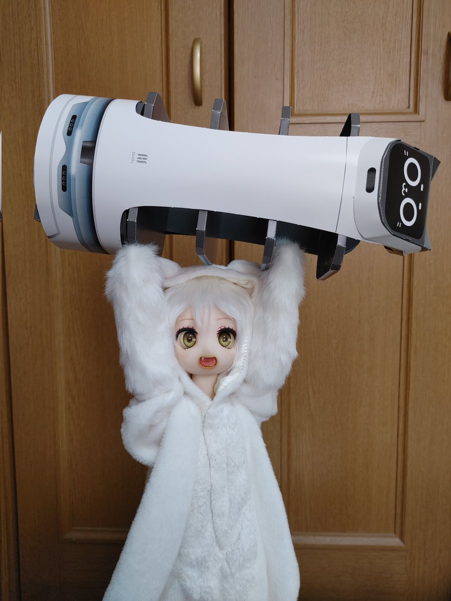 とーちゃん！ねこひろった！
飼ってもいいー？
元のお店に戻してきなさい！！