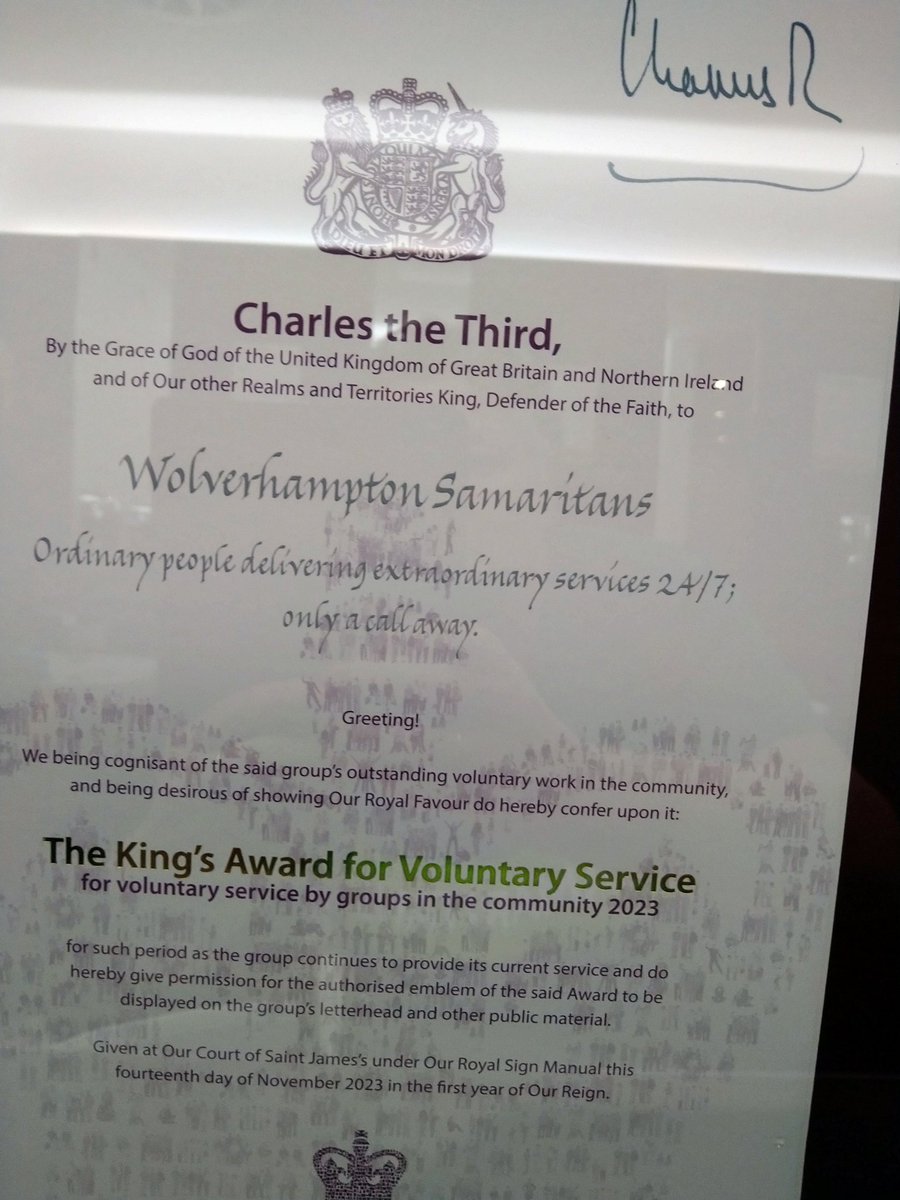 Fantastic day yesterday. @WolvesSams picked up the MBE for volunteer groups. We may stand under the Samaritan logo but we are a stand alone branch who raise our own funds to stay open and support callers. Great branch. Super volunteers #KAVS #Proud @WolvesMayor @CommunityOffer