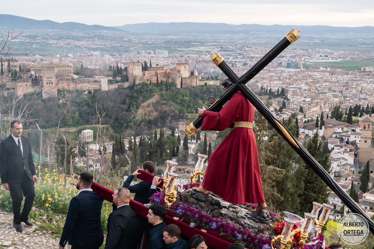 Vía Crucis de la Hermandad de la Estrella (Granada).

@Pasionyestrella 

Todas las fotos en el siguiente enlace:
aortegafoto.com/blog/via-cruci…