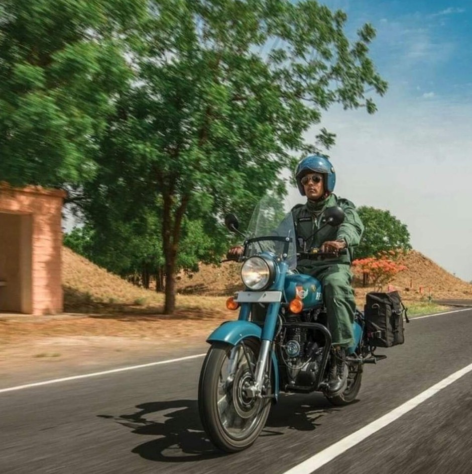 जिंदगी में #लक्ष्य का होना जरूरी है और उससे भी ज्यादा।
जरूरी है उस लक्ष्य को पूरा करना क्योंकि इतिहास तो 
वही रचता है जो अपने लक्ष्य के प्रति जिद्दी होता है।