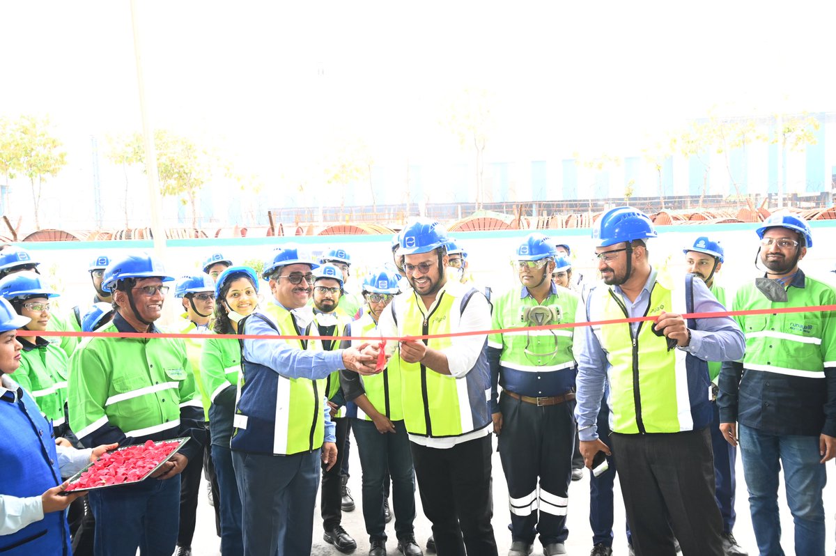 RunayaOfficial's tweet photo. At Runaya, we are committed to becoming one of the foremost global waste-to-wealth enterprises, articulating a transformative circular cradle-to-cradle proposition for the metals sector. (1/4)
#Sustainability #Innovation #CircularEconomy #Technology #Transformation #Runaya https://t.co/PJuo0oG0jC