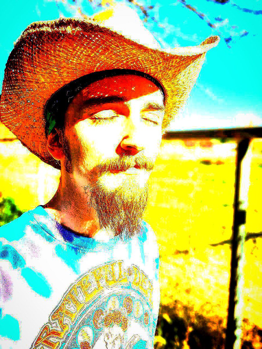 I4m166's tweet photo. #Color Or Not To #Color = 243 s. = You'll #NeverWalkAlone
243 = "Full Throttle #Jesus = Total #Eclipse Of The Heart = #HolyBloodline of Jesus = Do You Believe in #Miracles?" = Elvis Aron Presley Jr. https://t.co/nPqFaUxw4n