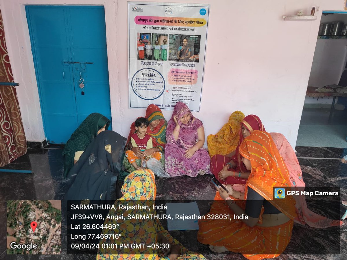 bablefoundation's tweet photo. #SakshamNaariKaSafar
Our team is interacting with women of Sarmathura & Birodha villages in Dhaulpur district, Rajasthan and helping them enrol for Passport to Earning Program of YuWaah UNICEF for #digital learning and #financial literacy.
#WomenEmpowerment #bablefoundation https://t.co/25XxM2bvrw